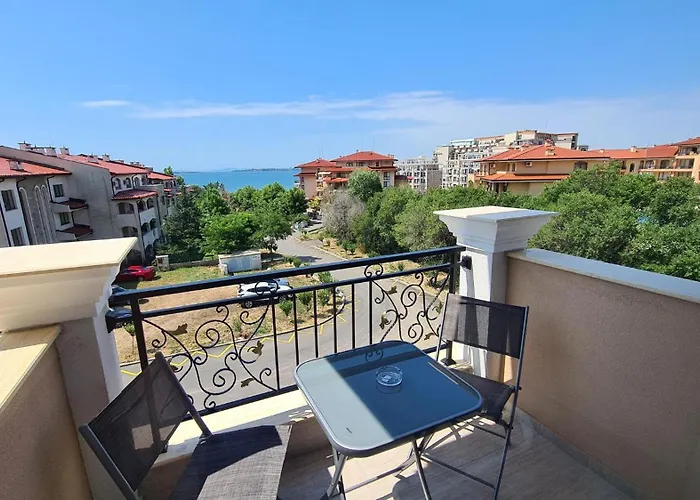 Apartment Balkon Mit Meerblick